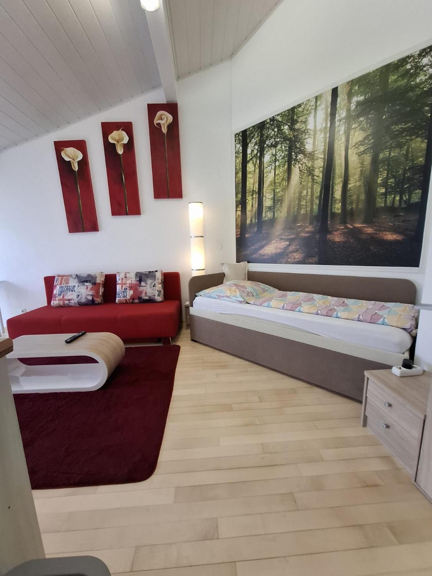 Exclusive Apartments บีทิกไฮม์-บิสซิงเงน ภายนอก รูปภาพ